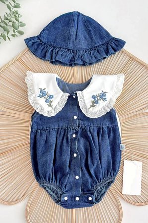 Nakışlı Bebe Yaka Kot Bebek Tulumu ve Şapka Takımı