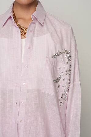 KADIN TEK CEPLİ TAŞ İŞLEMELİ PEMBE RENK OVERSİZE GÖMLEK