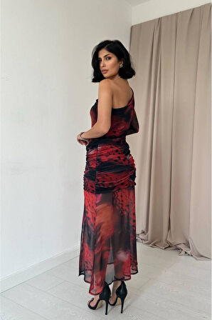 Tek omuzlu yırtmaç detaylı şifon bordo elbise