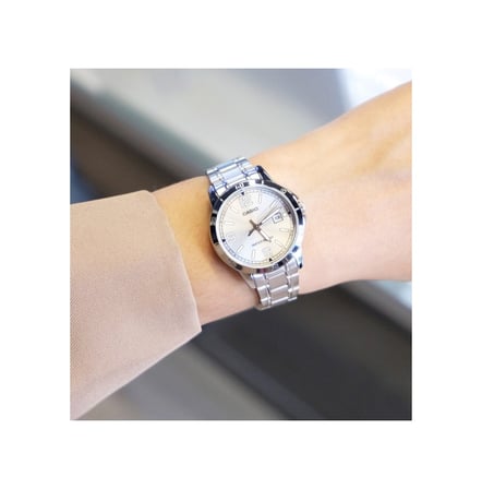 Casio LTP-V004D-7B2UDF Kadın Kol Saati
