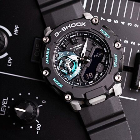 Casio G-Shock GA-2200M-1ADR Erkek Kol Saati
