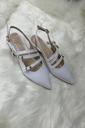 Günlük Kadın Rugan Sivri Burun Ayarlanabilir Kemerli Baretli Kısa Blok Topuklu Ayakkabı 455 - 54