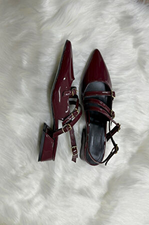 Günlük Kadın Rugan Sivri Burun Ayarlanabilir Kemerli Baretli Kısa Blok Topuklu Ayakkabı 455 - 54