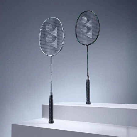 Yonex Astrox Nextage (Kordajlı) 4U (Ort. 83g) G5 Açık Gri Badminton Raketi