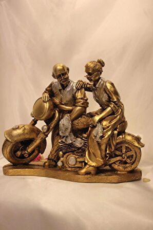 Motorlu İhtiyar Delikanlı Sevgili Çİft