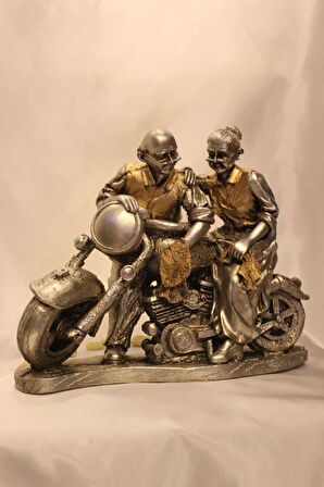 Motorlu İhtiyar Delikanlı Sevgili Çİft Gümüş