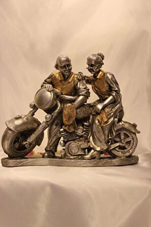 Motorlu İhtiyar Delikanlı Sevgili Çİft Gümüş