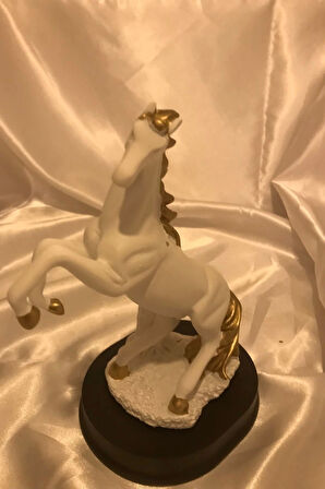 Kaideli At Biblo Şahlanan Kır At Polyester Heykel Şık Tasarım