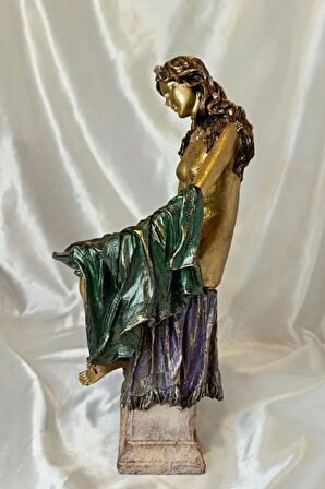 Bereket Veren Dağıtan Kadın Feng Shuı