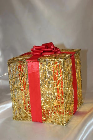 Noel Led Işıklı Hediye Kutusu Paketi Yılbaşı Gold 15*15*15