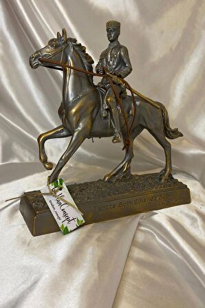 Atatürk At Üzerinde Mustafa Kemal Atatürk Biblosu Yurtta Sulh Cihanda Sulh