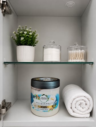 Hissiyat & Doku: "Saçlarında İpeksi Yumuşaklık ve Parlak Parlaklık"Herbal Essences Argan Yağı Onarıcı Saç Maskesi(250 ml)