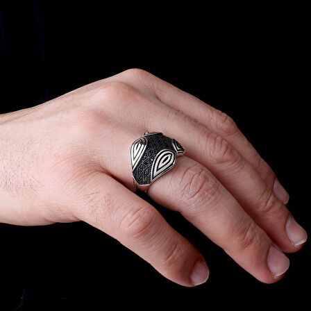 Senin Silver – Derin İz 925 | Sanatsal Dokulu Gümüş Yüzük