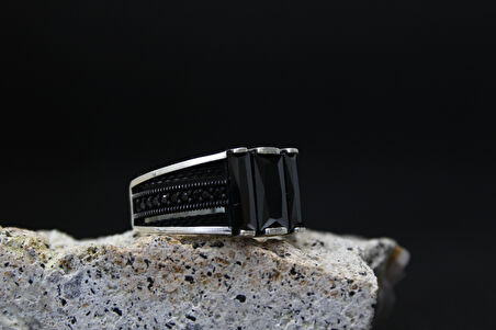 925 Ayar Siyah Taşlı Erkek Gümüş Yüzük - Maskülen Stil