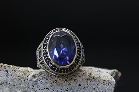 Senin Silver – Kaya 925 | Sağlam ve Ağırlıklı Tasarım Yüzük