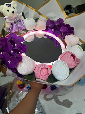 KAYZEN ŞAKAYIK (3 farklı tonda led ışıklı makyas aynalı)   BUKETİ