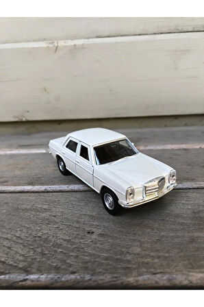 Welly Mercedes-Benz W114 220 Diecast Metal Araba Model Araba Oyuncak Araba Çek Bırak Araba 12 Cm