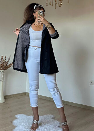 Kısa Çizgili Trençkot Siyah