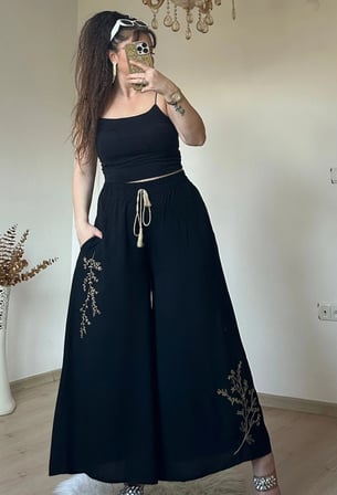 Nakış İşlemeli Pantalon Etek Siyah