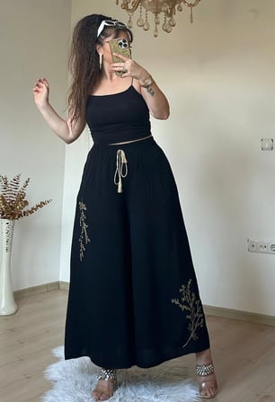 Nakış İşlemeli Pantalon Etek Siyah