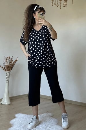V Yaka Kapri Puanlı Takım Siyah