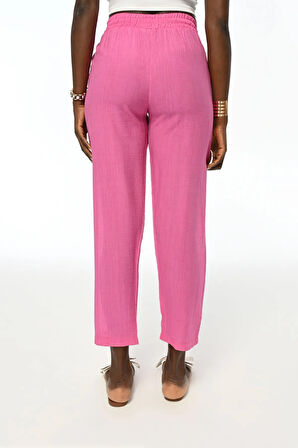 KADIN BELİ LASTİKLİ RAHAT KALIP DÜZ RENK PANTOLON