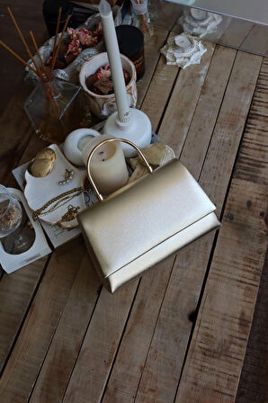 Gold Deri Metal Sap Detaylı El & Omuz Çantası