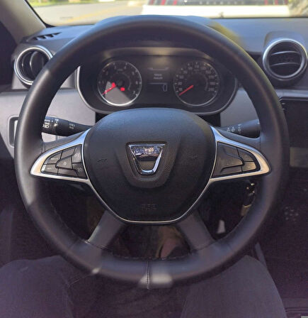 DİKİŞLİ DİREKSİYON KILIFI SİYAH SOFT BENTLİ DERİ SİYAH DİKİŞLİ DACİA DUSTER İÇİN