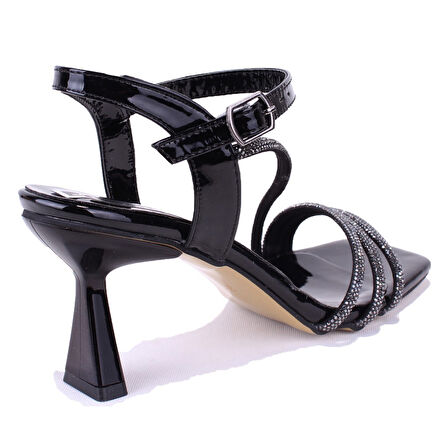 Dagoster DZA07-1284059 Siyah Rugan Klasik Topuklu Kadın Ayakkabı