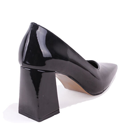 Dagoster DZA07-129615 Siyah Rugan Stiletto Topuklu Kadın Ayakkabı