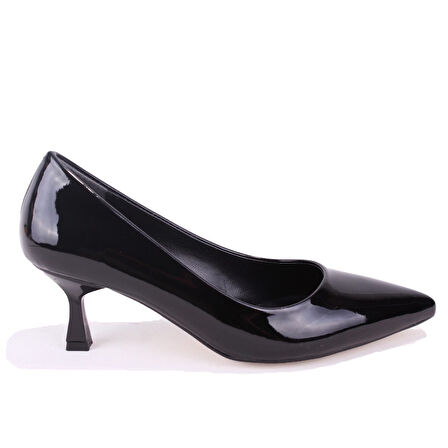 Dagoster DZA07-388499 Siyah Rugan Stiletto Topuklu Kadın Ayakkabı