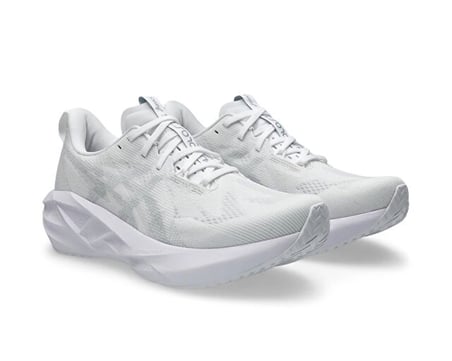 Asics Novablast 5 Erkek Koşu Ayakkabısı 1011B974-100 Beyaz
