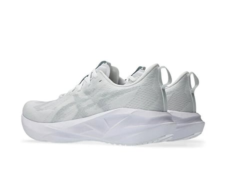 Asics Novablast 5 Erkek Koşu Ayakkabısı 1011B974-100 Beyaz