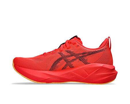 Asics Novablast 5 Erkek Koşu Ayakkabısı 1011B974-600 Kırmızı