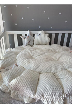 Babynest Beyaz Örgü Kumaş Açılır - Kapanır Oyun Minderi Cibinlik Aparatlı Nest