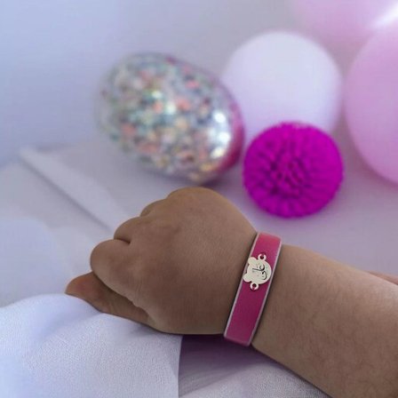 14 Ayar Altın Plakalı Hz Ali Temalı Ayıcık Figürlü Doğal Pembe Derili Hediye Bileklik-458