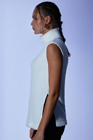 Naar Balıkçı Yaka Yırtmaç Detaylı Kolsuz Ekru Kadın Kazak 23271334