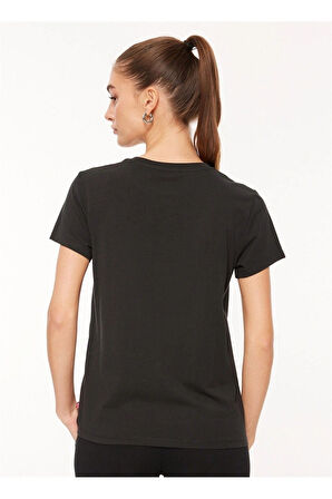 Levi's Erkek T-Shirt 25YA2086-0103