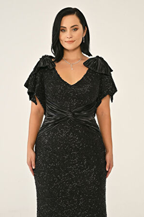 V Yaka Omuz Aksesuarlı Boncuklu Kumaş Uzun Abiye Elbise Alfa Beta