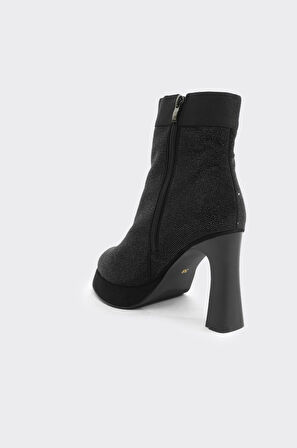 Topuklu Fermuarlı Taş Aksesuarlı Kadın Bot