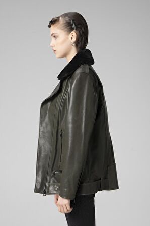 DERİCLUB WM020 SAVAKİ Gerçek Deri Yaka Kürklü Kadın Mont