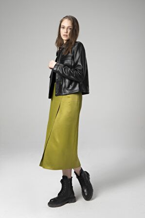 DERİCLUB VGN1 Crop Fit Gerçek Deri Kadın Mont