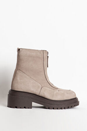 DERİCLUB Kadın Kalın Taban Ön Fermuar Detaylı Kadın Bot Gerçek Deri BR 66207 NUBUK VİZON