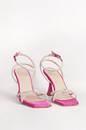 GUJA 714 İnce Topuklu Kadın Ayakkabı