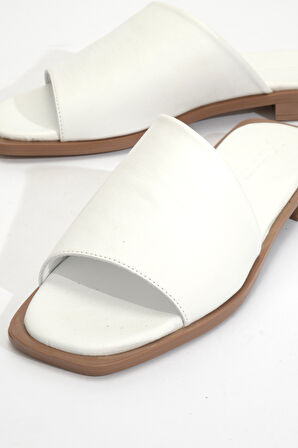 Kadın Bantlı Gerçek Deri Terlik ZY 8011 BEYAZ