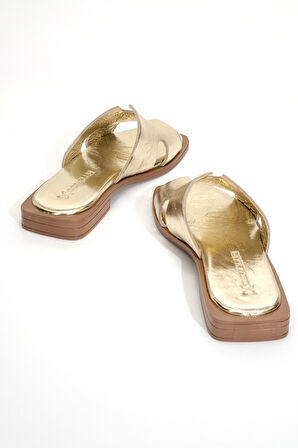 Kadın Bantlı Gerçek Deri Terlik ZY 8012 DORE