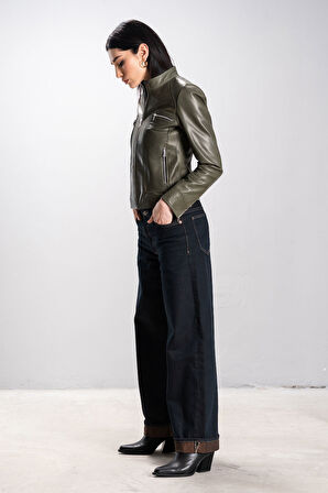 DERİCLUB Rania Kadın Dik Yaka Slimfit Gerçek Deri Mont HAKİ