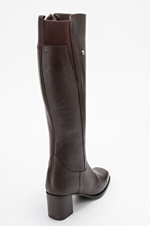 DERİCLUB Kadın Streç Lastikli Küt Burun Topuklu Çizme Gerçek Deri BR 88068 KAHVERENGİ