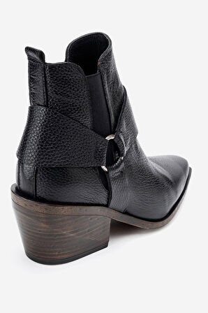DERİCLUB Kadın Sivri Burun Western Kısa Topuklu Bilek Bot Gerçek Deri ZY 1563 SİYAH