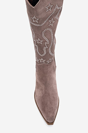 DERİCLUB Kadın Yüksek Topuk Sivri Burun Çizme Gerçek Süet Deri ZY 1609 VİZON